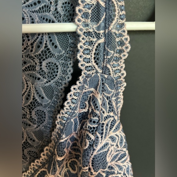 Purple and pink bralette - Picture 4 of 4